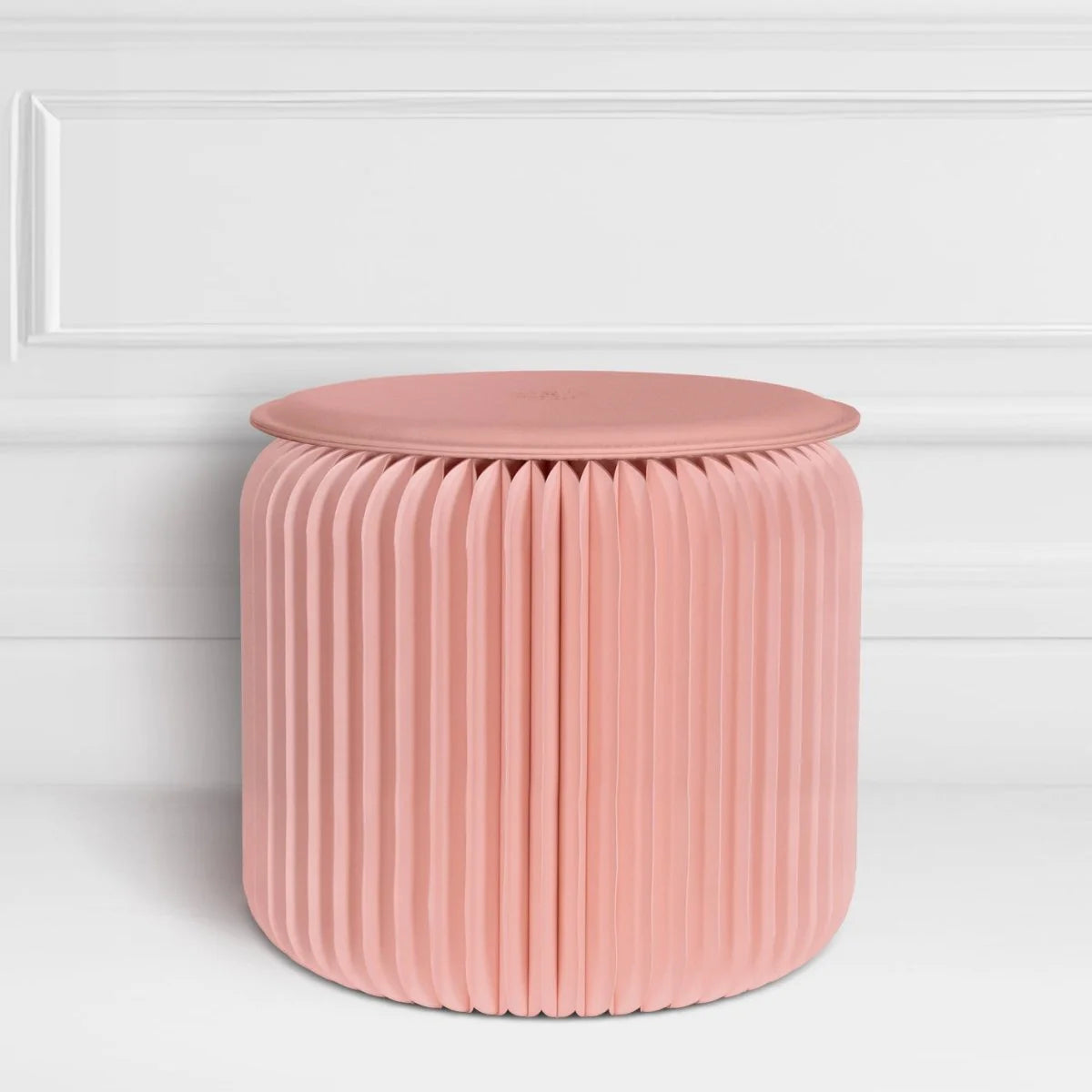 Tabouret pliable révolutionnaire